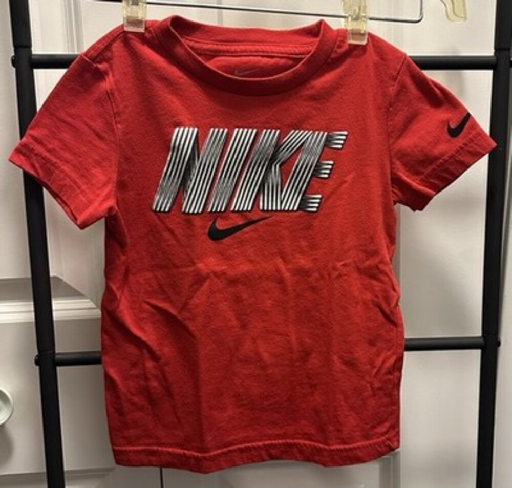 Nike Kids 4T Red Graphic Logo T-Shirt Short Sleeve Cotton Blend Swoosh Tee